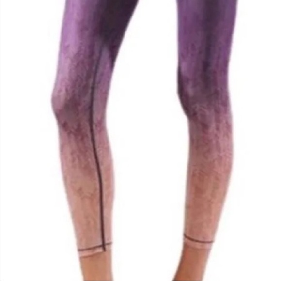 AR-33 alpha high waisted grey and purple ombré legging Sz 3X - Picture 2 of 8